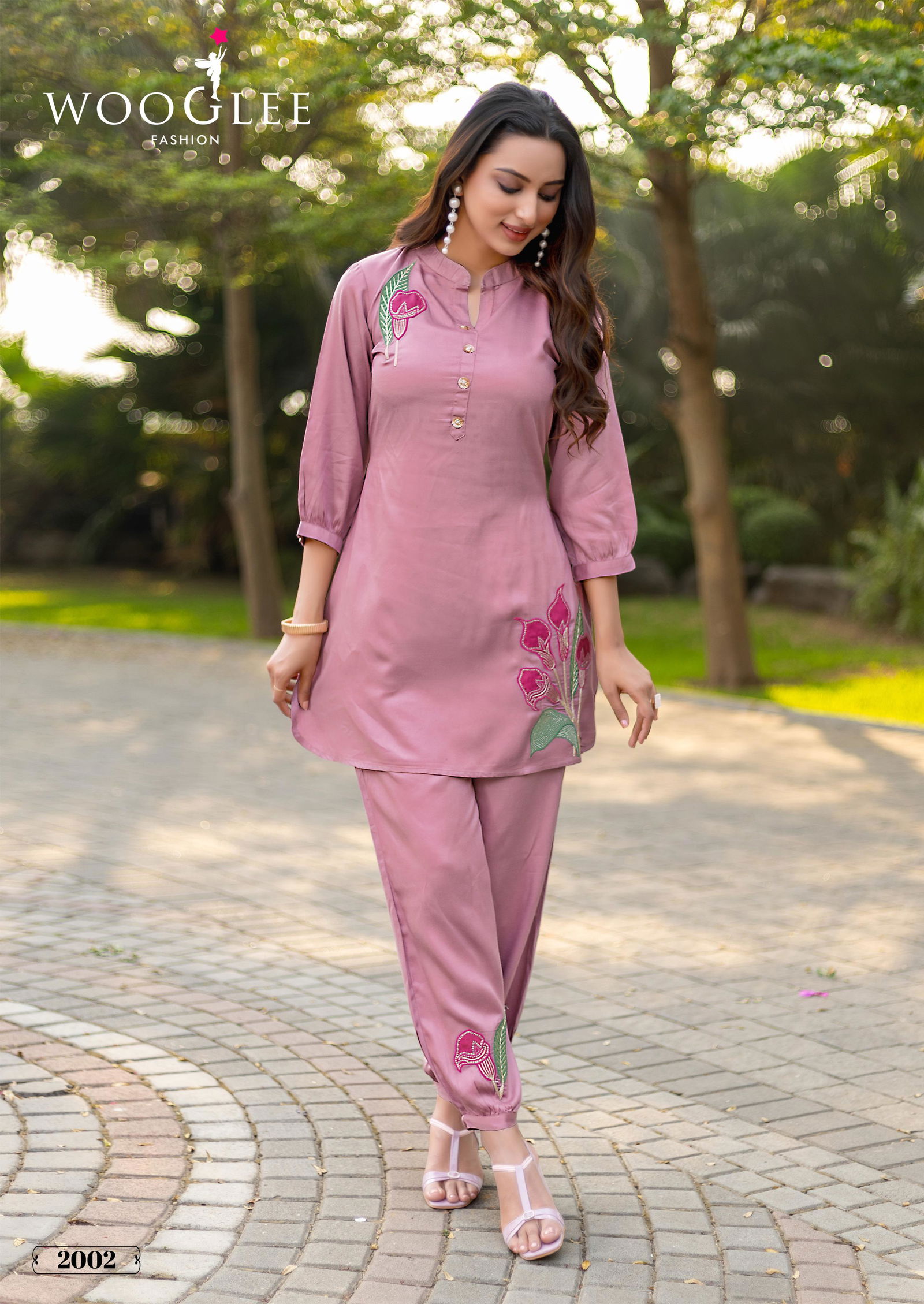 Rich Look By Wooglee Viscose Satin Fancy Western Cord Set Suppliers In India